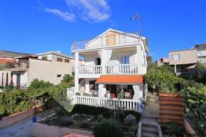 Отель Apartments by the sea Grebastica, Sibenik - 11463  Гребаштица